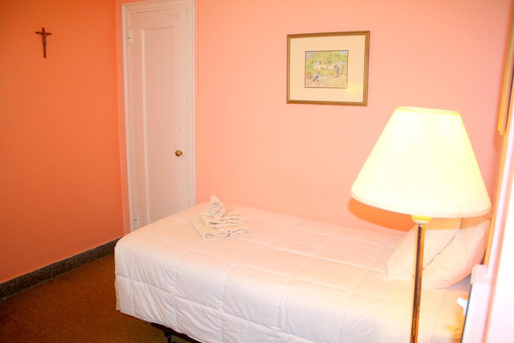 Hotel Leo House New York Zimmer foto